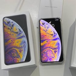 iPhone Xs Unlocked 