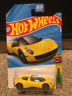 Gordon  Murray automotive T.33 yellow hot wheels