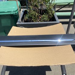 2019,2020,2021,2022 Honda Pilot Front Left Side Lower Door Molding