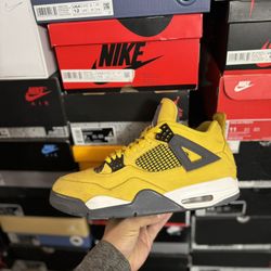 Jordan Lightning 4s size 11 USED