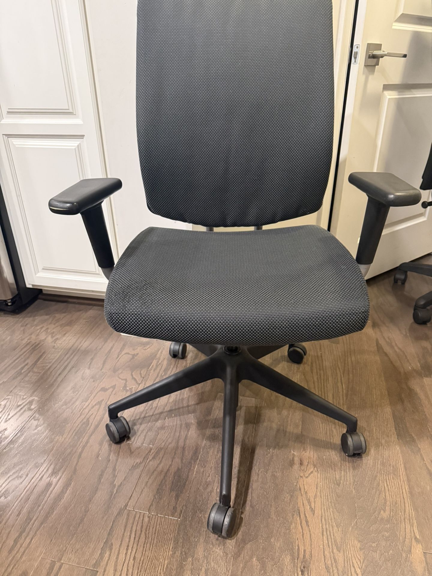 Rolling, Swivel, Seat Adjustable Desk Chairs 