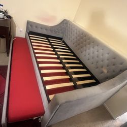 Tufted Velvet Daybed Frame with 2 Mattresses Grey