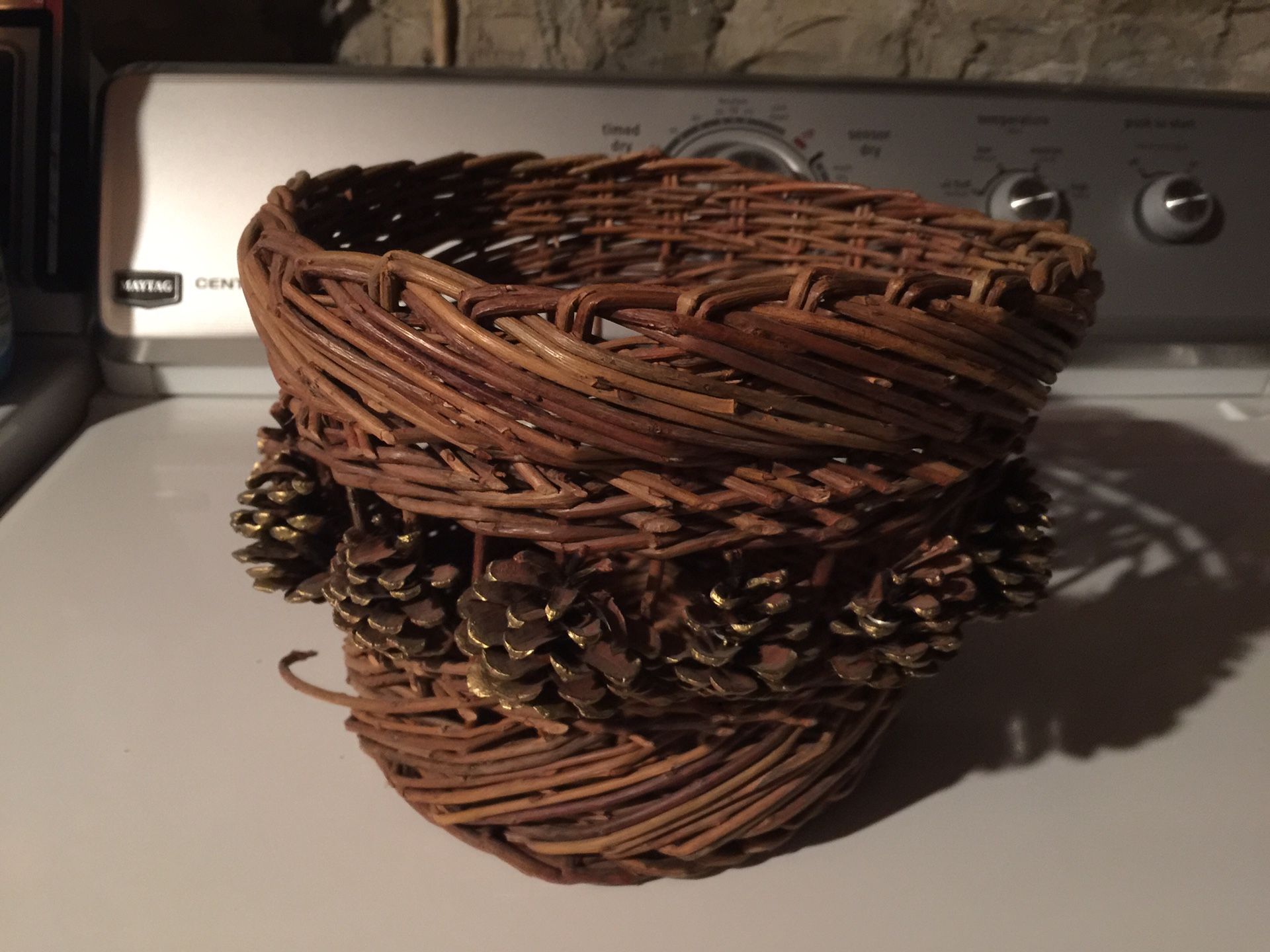 Pine cone basket missing 2 cones