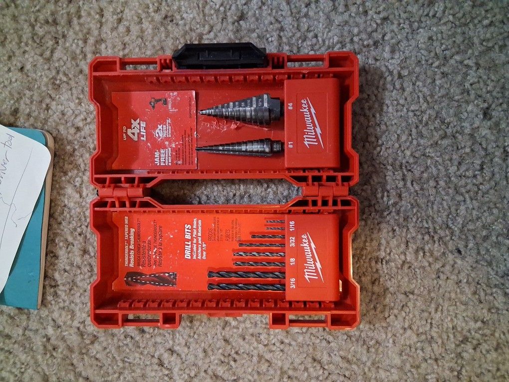 Drill bit set