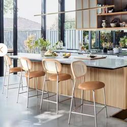 New assembled Rattan Counter Height Bar Stools With Faux Leather Seat (set of 4)