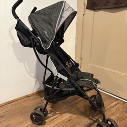 stroller 