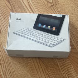 Never Used iPad keyboard dock 