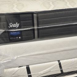 Sealy Performance Mattress 