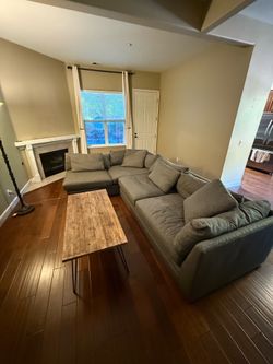 Large, 2 piece sectional couch