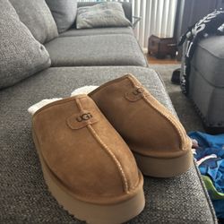 Ugg Discoquette  Womens Size 8