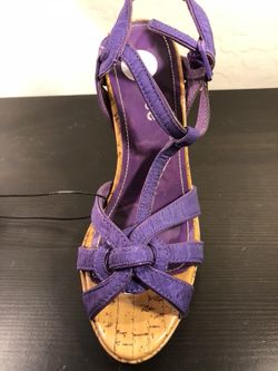 New!! Purple heels