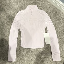 SIZE 4 PINK LULULEMON DEFINE CROPPED JACKET NULU