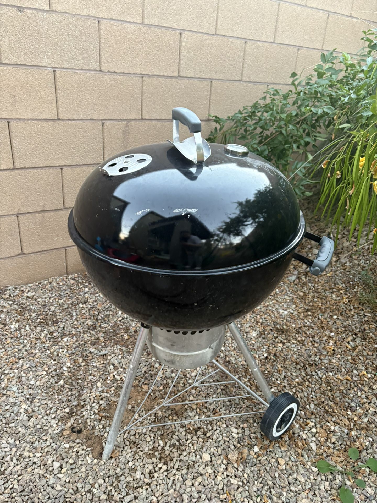 Weber Original Kettle Charcoal Grill for outdoor use