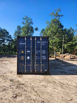WIND & WATERTIGHT 20’ & 40’ SHIPPING CONTAINERS!