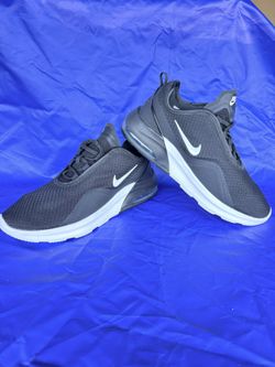 Nike Air Max Motion 2 Size 8.5