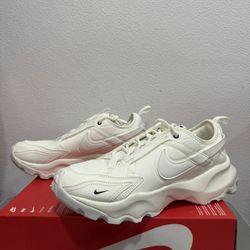 Nike TC 7900 Sail DD9682-100