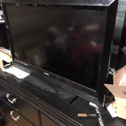 I Have  3  32 Inch  TVs  60 Bucks  A Peace   No Remote 