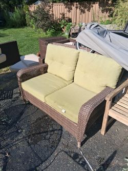Outdoor love seat Martha Stewart