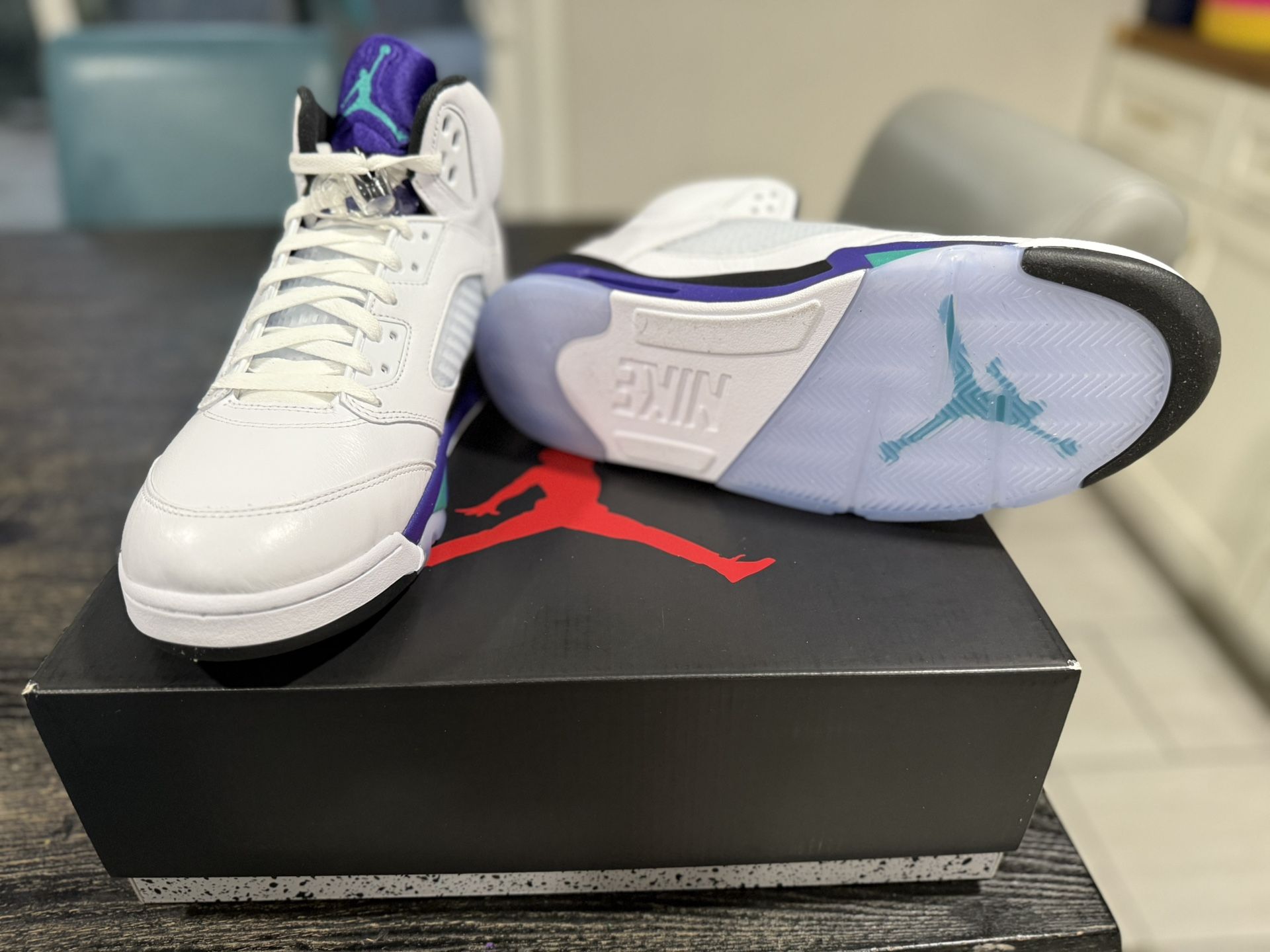 Jordan 5 Grape BRAND NEW - All OG