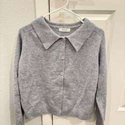 Brand New Women Sweater, Size M (Pick up in Sunnyvale)