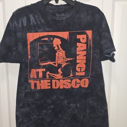 Medium Men's/Women's black and orange tie dye Panic! At The Disco t-shirt 