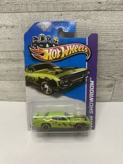 Hot Wheels Light Green ‘1971 Plymouth Road Runner / HW Showroom • Die Cast Metal • Made in Malaysia 