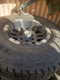 Moto metal rims 6 lug Silverado