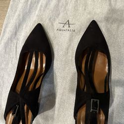Aquatalia Black Pointy-Toe Suede Slingbacks 