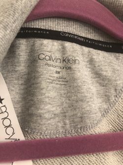 New Calvin Klein size 3X sweatshirt retail $89 now $30