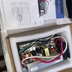 Rv Converter - Input 130 Volts / Output 13.6 Volts (DC)