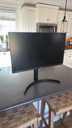 LG Monitor - 27BN85UN-B
