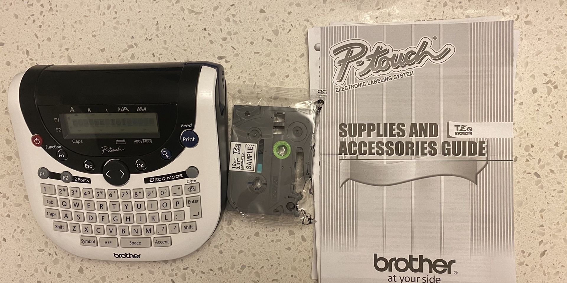 Brother PT-1290 electronic thermal label printer! - new batteries and cassette, original manual