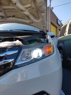 HiD an LED headlights