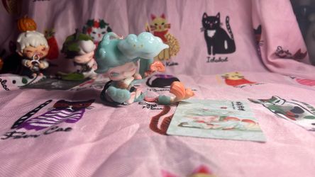 Dimoo Stories in the Cup, Propitious Jades