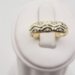 14k Gold Diamond Ring