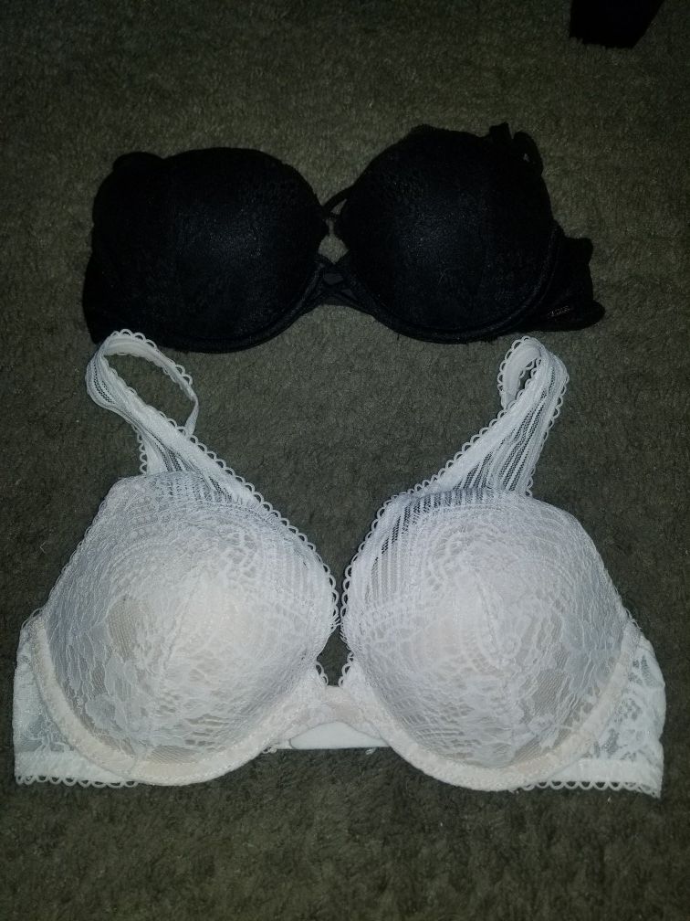 Pair of 32C Bra's Grand Condition Both VICTORIA Secrets Pink