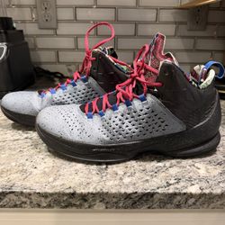 Air jordan Melo M11 Concrete Island (men’s 10.5)