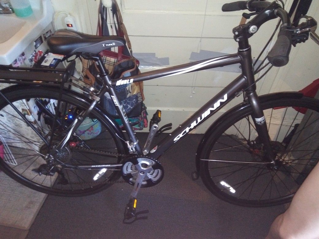 Schwinn Hybrid Street Bike 2006