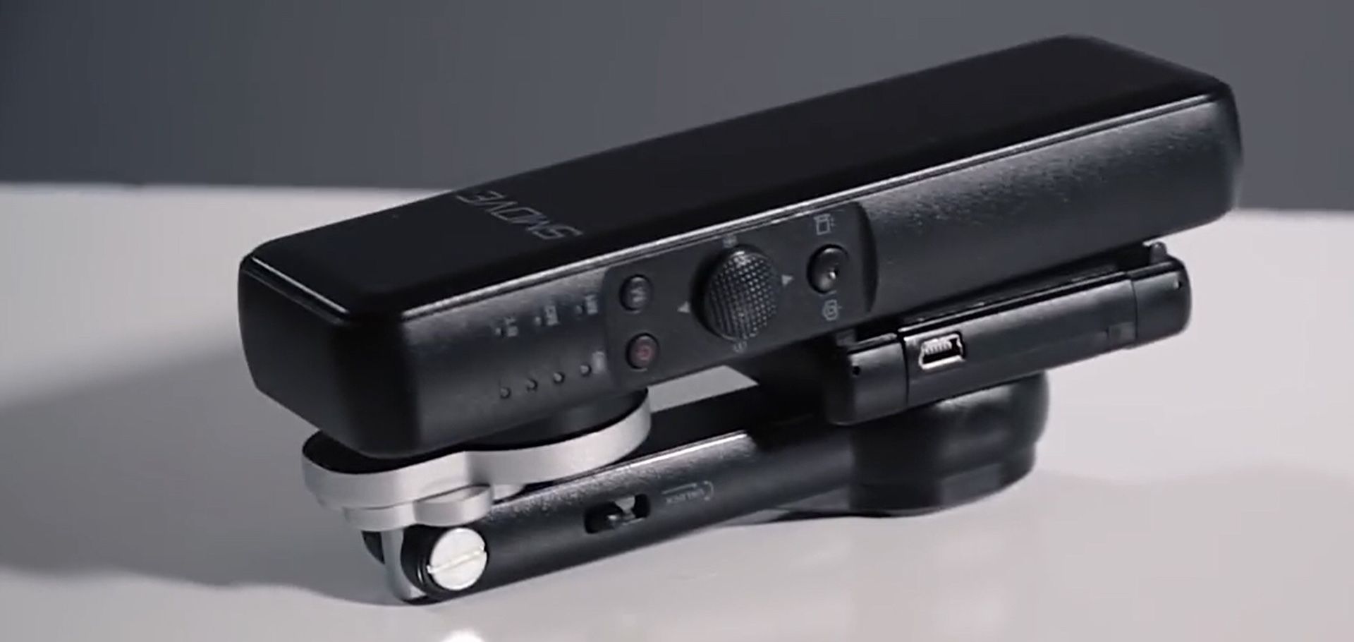 SMOVE Stabilizer and Powerbank in One