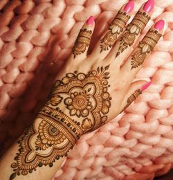 Henna designs for Eid Thumbnail
