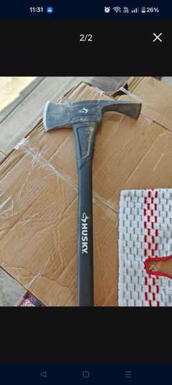 Husky axe