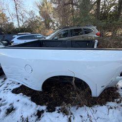 OEM 8FT Bed with Tailgate + Liner - 2023 Ram 2500/3509 Dually