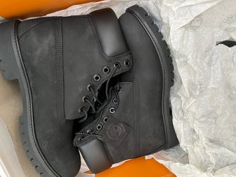 SIZE 8 NEW