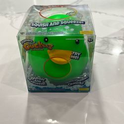 Jumbo duck squishy