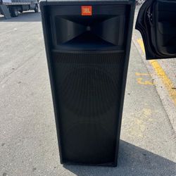 JBL TR225 passive PA speaker (Two 15” Woofers)