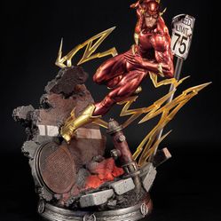 Flash Statue