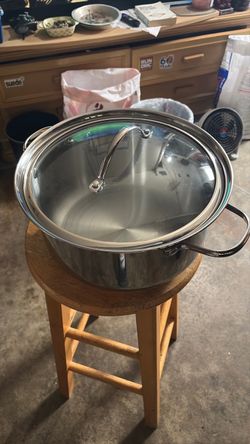 Martha Stewart collection 8.5 quart