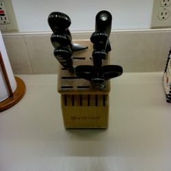 Wusthof Knife Block and Knives