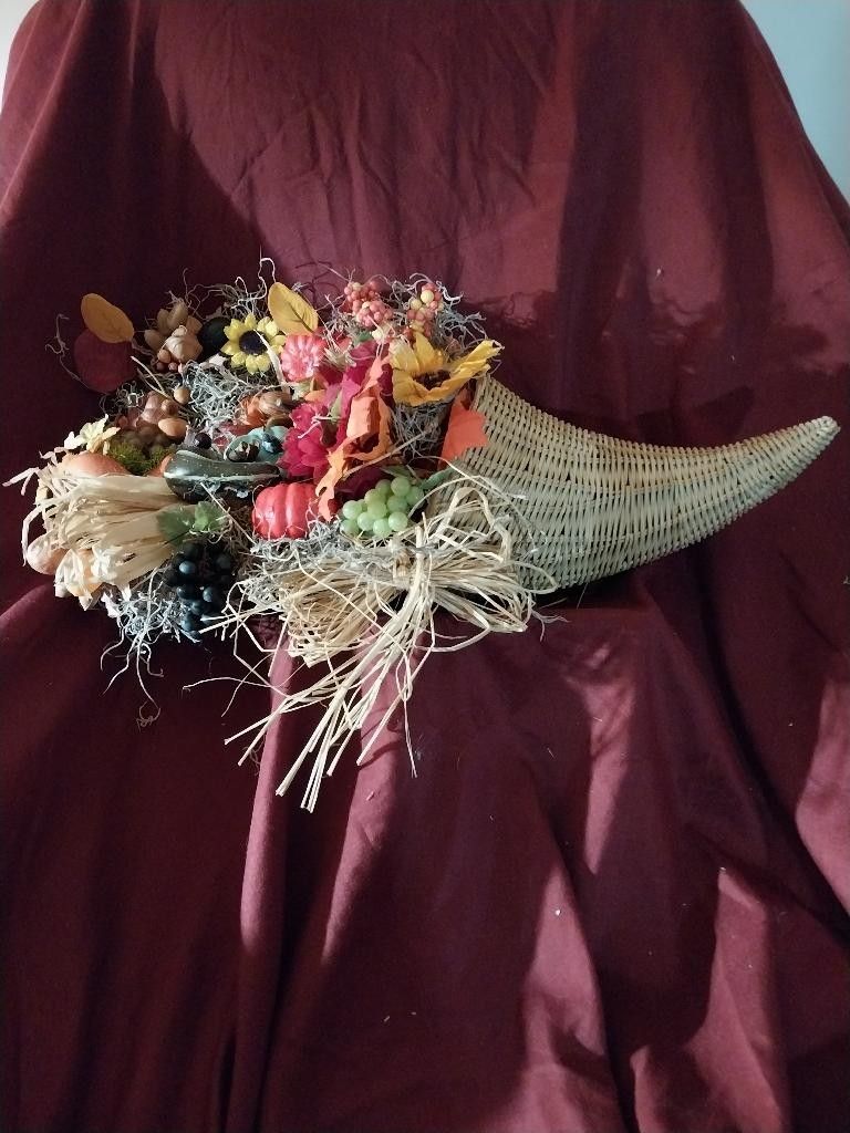 Horn Of Plenty Thanksgiving Center Piece