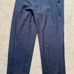 Axist 38 x 32 Dark Gray Men’s Pleated Dress Pants; 80% Polyster and 20% Rayon